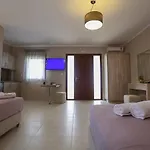 Petani Hotel Vovikes